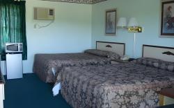 Thruway Holiday Motel