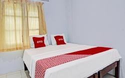 OYO 92429 Vania Guest House