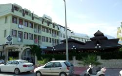 Ares City Hotel