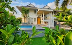 SOVA VCAY Pool Villa, Banchang,Rayong