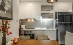 One Bedroom service apt in Landmark81 by Mai's