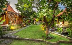 Tiis Garden Puri Villas