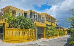 SPOT ON 92458 Azeela Kost Syariah