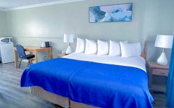 OMEO Suites Glass Beach