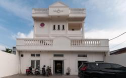 RedDoorz near UISU teladan Medan