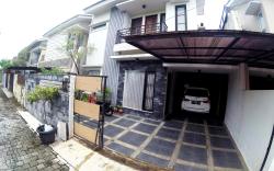 Godean Living Homestay Jogja (Family only)