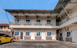 OYO 92456 Putri Homestay Syariah Near SPBU 14.282.694 (Air Hitam)
