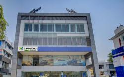 Treebo Grand Lotus - 3 Km From Textile Market
