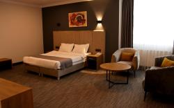 HOME PLUS HOTEL