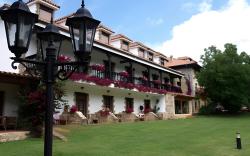 Hosteria El Pomar