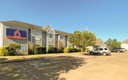 Motel 6 McAlester, OK - South