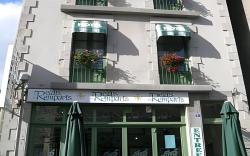 Logis Hotel Le Relais Des Remparts