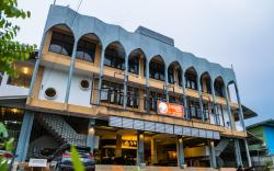 Leisure Hostel 