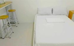 RR Win Lodging House Santa fe - 206 Aircon Room