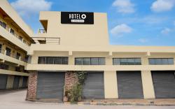Super Hotel O Talawade IT Park Formerly AR Rooms