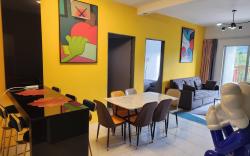 The Art Gallery Emerald Avenue (10Pax) 828(Wifi)