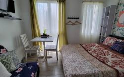 La Bella Tagaytay by Lea's