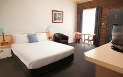 Bega Downs Motor Inn