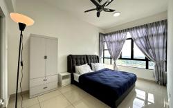 Three Bedroom for Family with Private Lift @Kempas