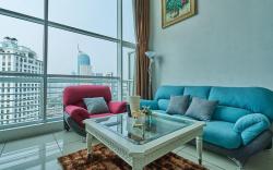 Loft, Vibrant in Central Business, 1Queen+2Single