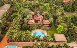 Athakon House - Traditional Style 7 Bedrooms Villa