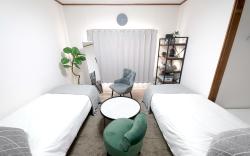 Close to Shinjuku![1st] Twin beds,Projector!