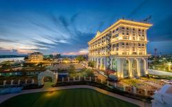 ST Hotel Wattay Airport