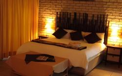 Lion's Guesthouse and The Buck&Lion Restaurant