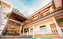 Dream House Lodge
