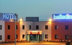 Hotel AKENA La Ferte Bernard