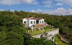 Bellevue Palace by StayVista - Lavish abode