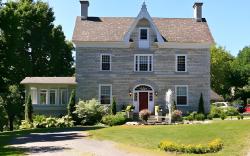 Clyde Hall Bed and Breakfast