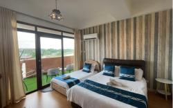 Riverbank suites 507