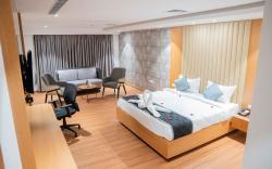 Hotel Tulips Grand