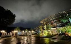 i Garden Hotel