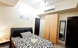 JamYnn One Bedroom Suite across T3 - Pool view