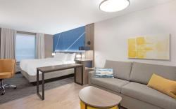Comfort Inn & Suites US-60
