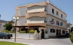 Takis Hotel Apartments