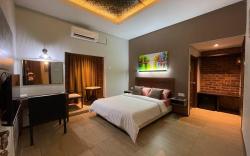 Deluxe Room 1