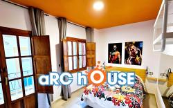 Arc House Plaza