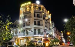 Lucasta Hotel