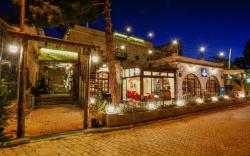 Harkasos Cave Hotel