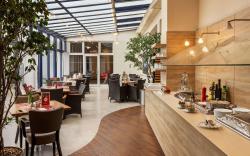 Amedia Hotel Dresden Elbpromenade, Trademark Collection by Wyndham