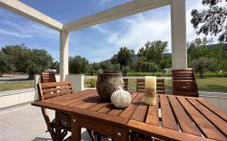 Luxury rental villa for 14 people