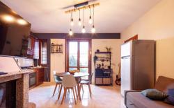 Entire house - - The Artist Village