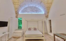 Azalea Deluxe Suite with private pool