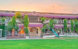 Hotel Prabhat Palace