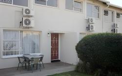 Vetho 1 Apartments OR Tambo Airport