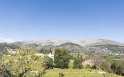 CARREBAIX IV - Rural apartment with beautiful views and free WiFi