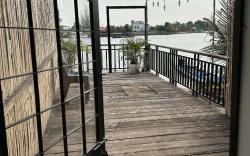 A&A Kampot House 
